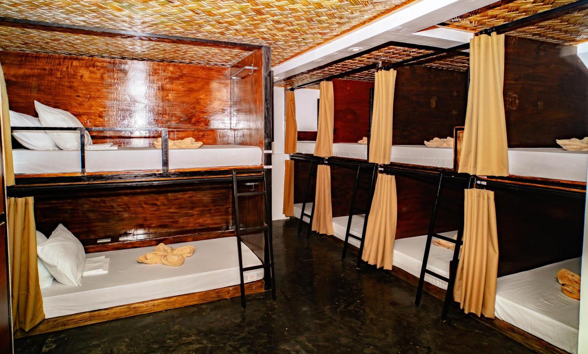 Guni Guni Hostel Puerto Princesa Exterior photo